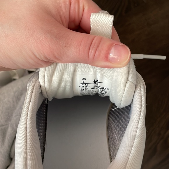 Nike Spark - Picture 3 of 7